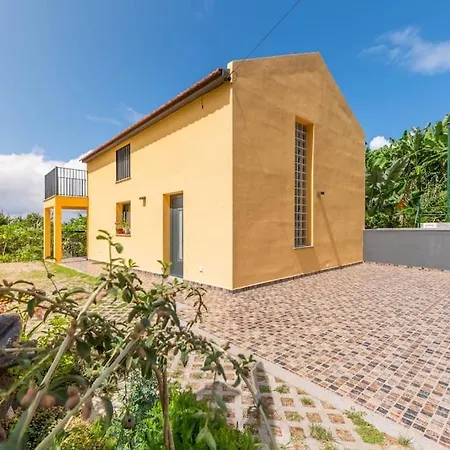 Little Escape Madeira * Ponta Delgada (Madeira)