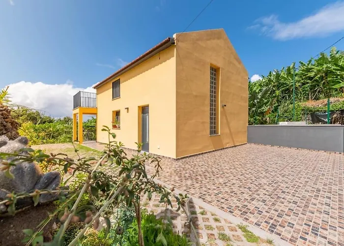 Little Escape Madeira * Ponta Delgada (Madeira)