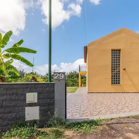 Little Escape Madeira * Ponta Delgada (Madeira)