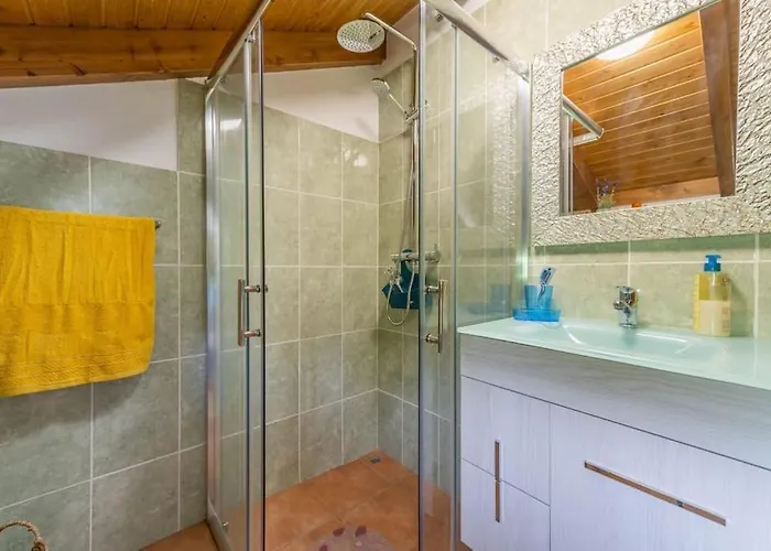 Little Escape Madeira Ponta Delgada (Madeira)